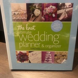 NWT The Knot ultimate weddings planner & organizer NEW in packaging